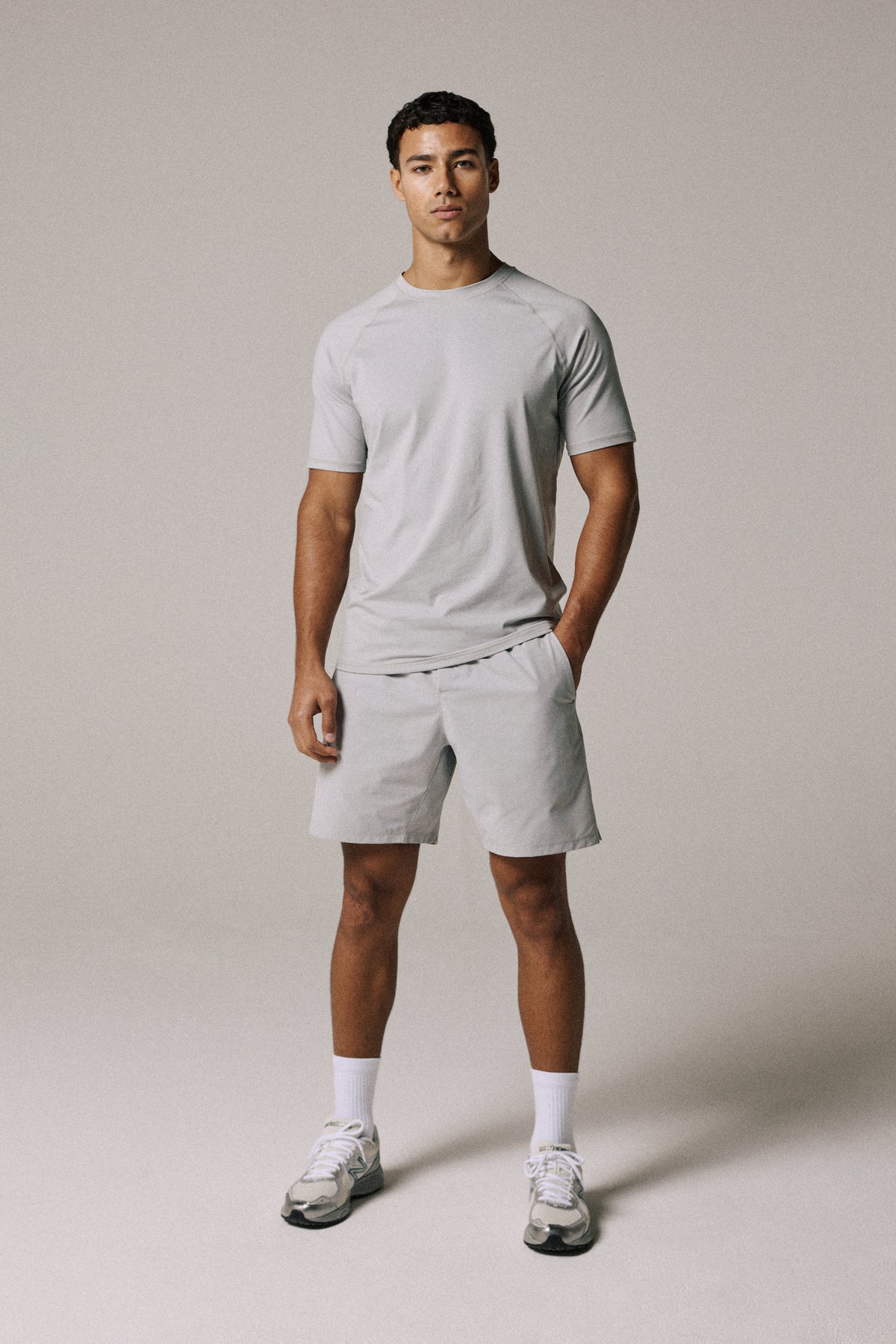 CORE T-SHIRT