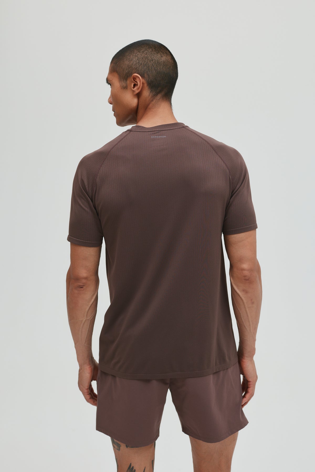 CORE SEAMLESS T-SHIRT