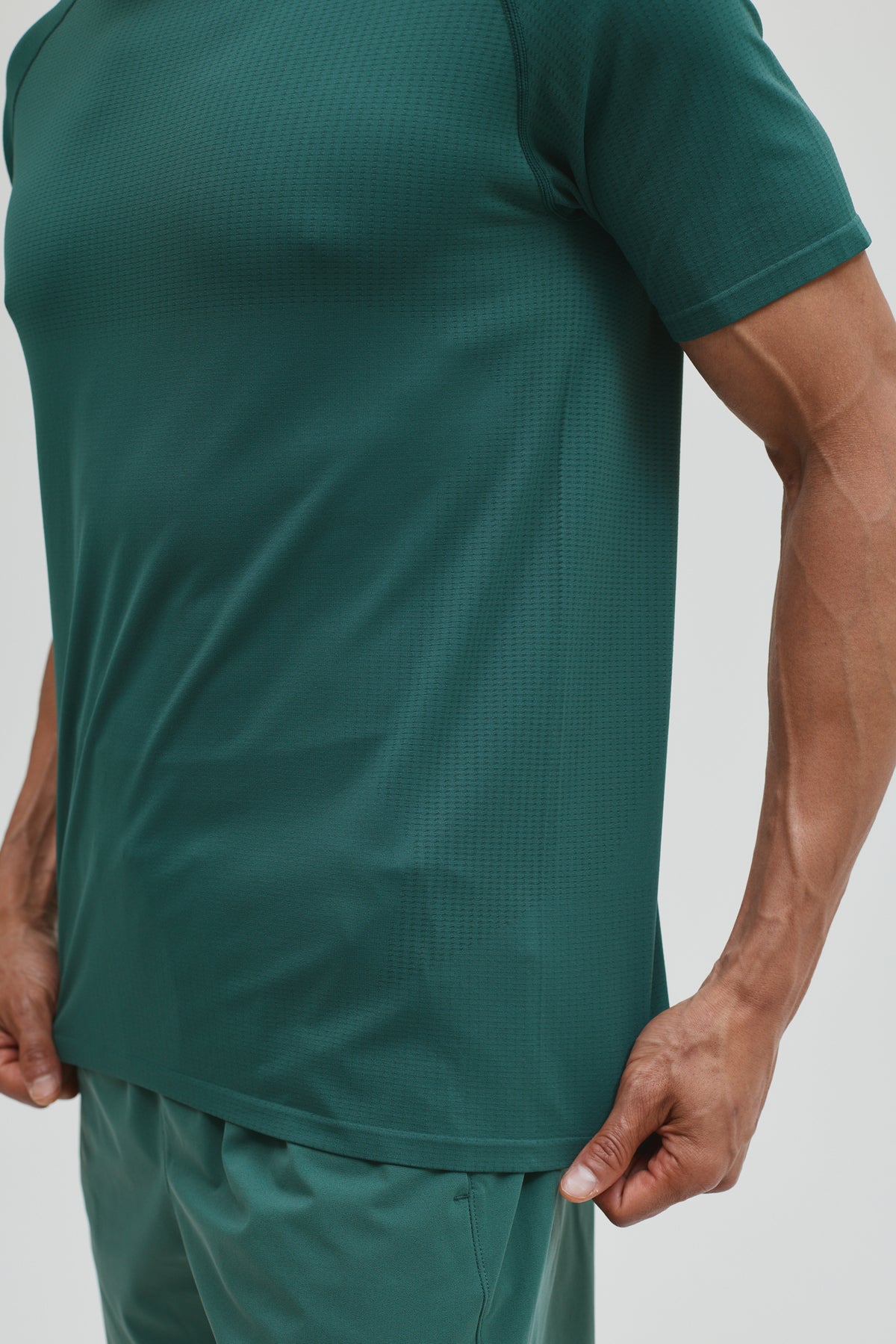 CORE SEAMLESS T-SHIRT
