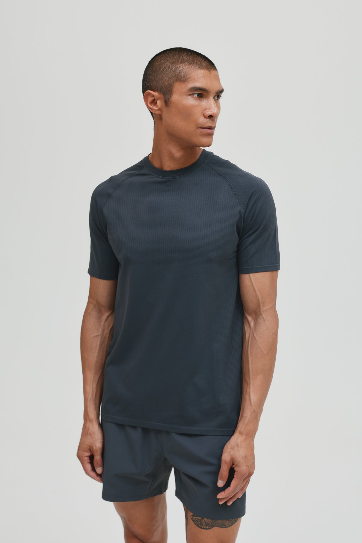 CORE SEAMLESS T-SHIRT