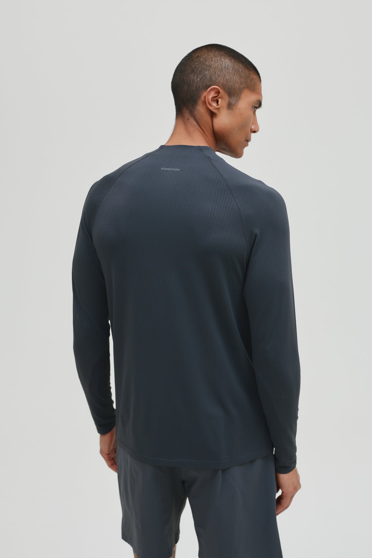 CORE SHORT + QUARTER ZIP