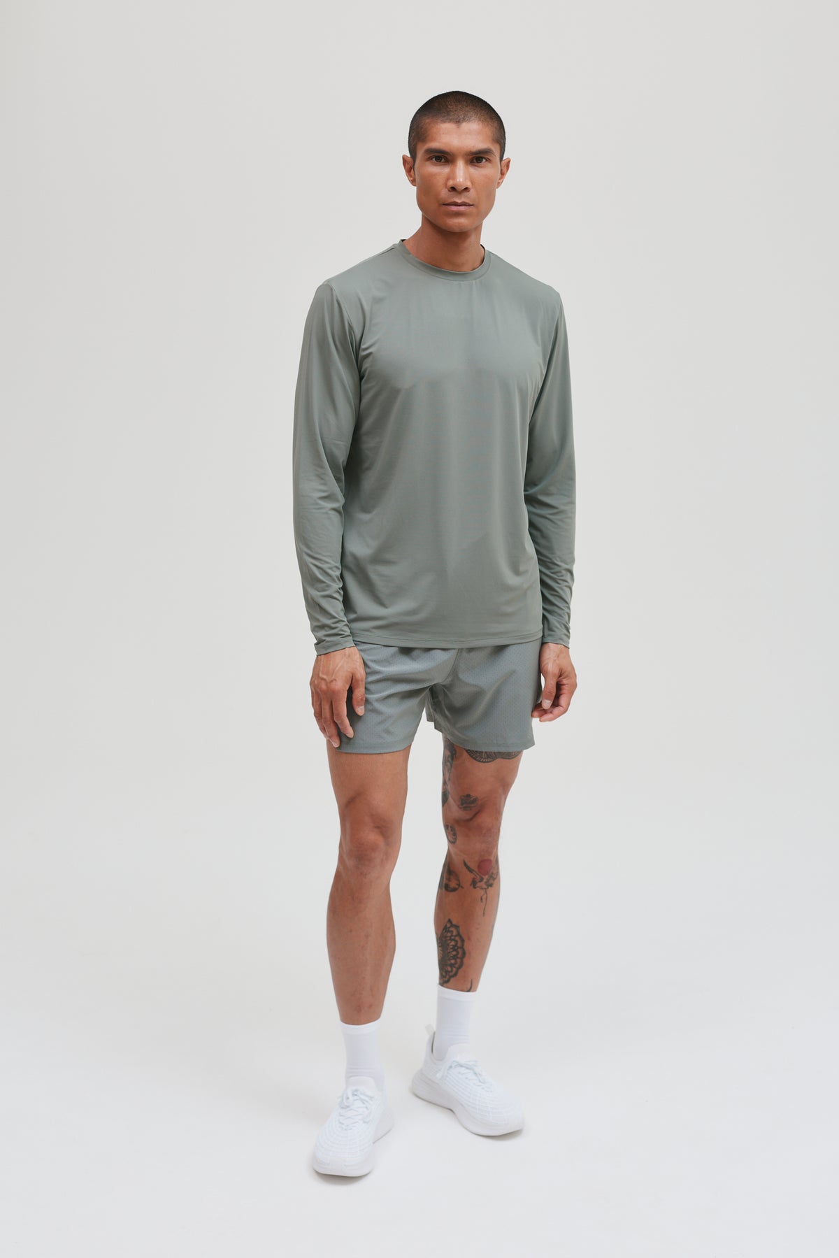 AERO SHORT + LONGSLEEVE T-SHIRT