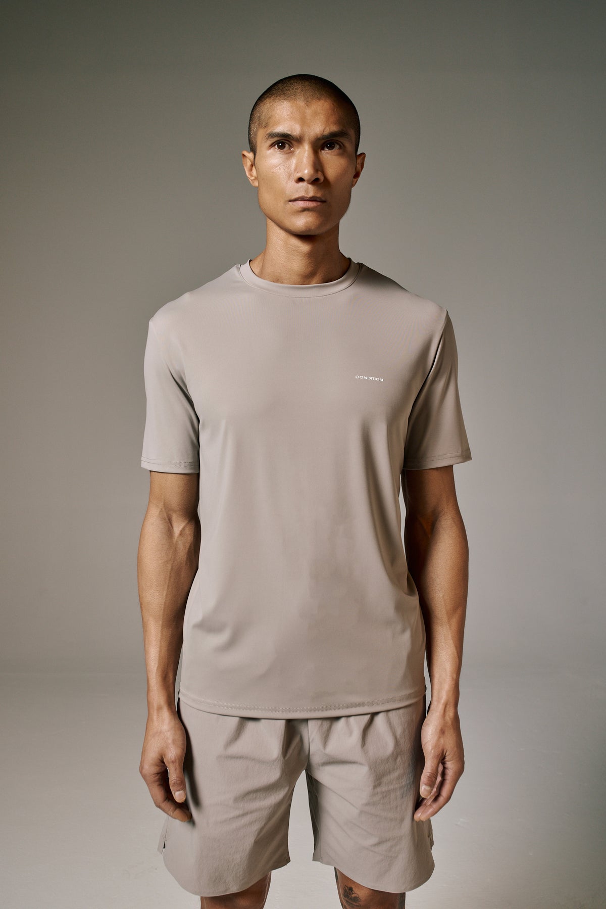 EVERYDAY SHORT + T-SHIRT