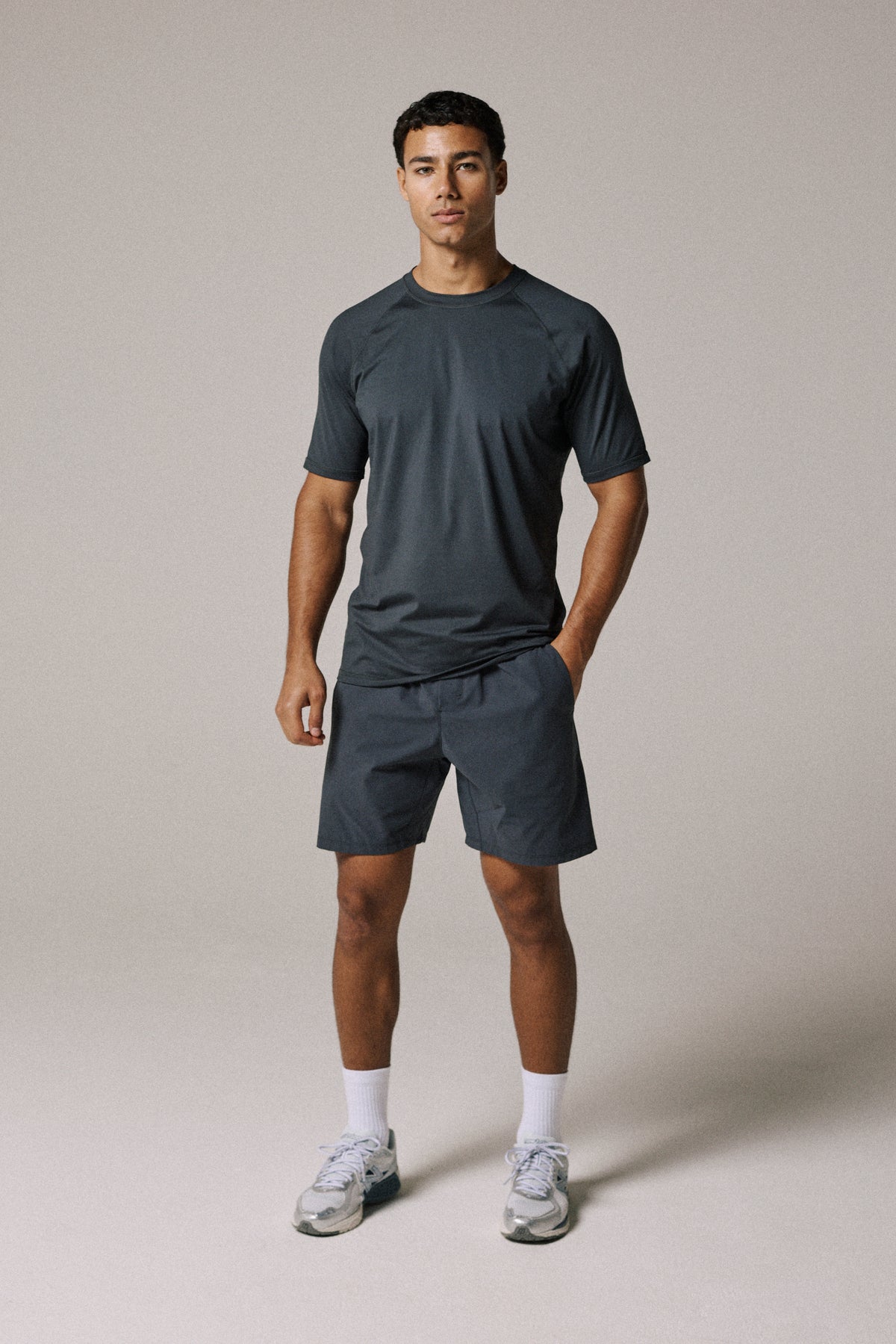 CORE T-SHIRT