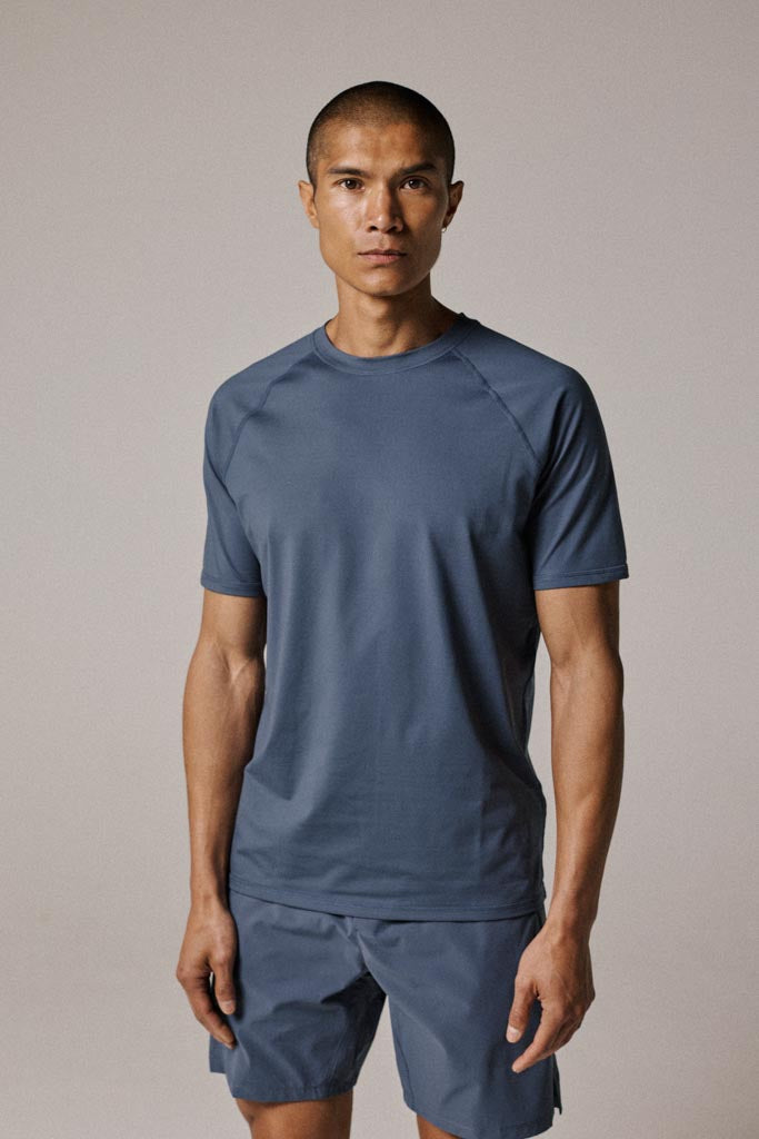 CORE T-SHIRT