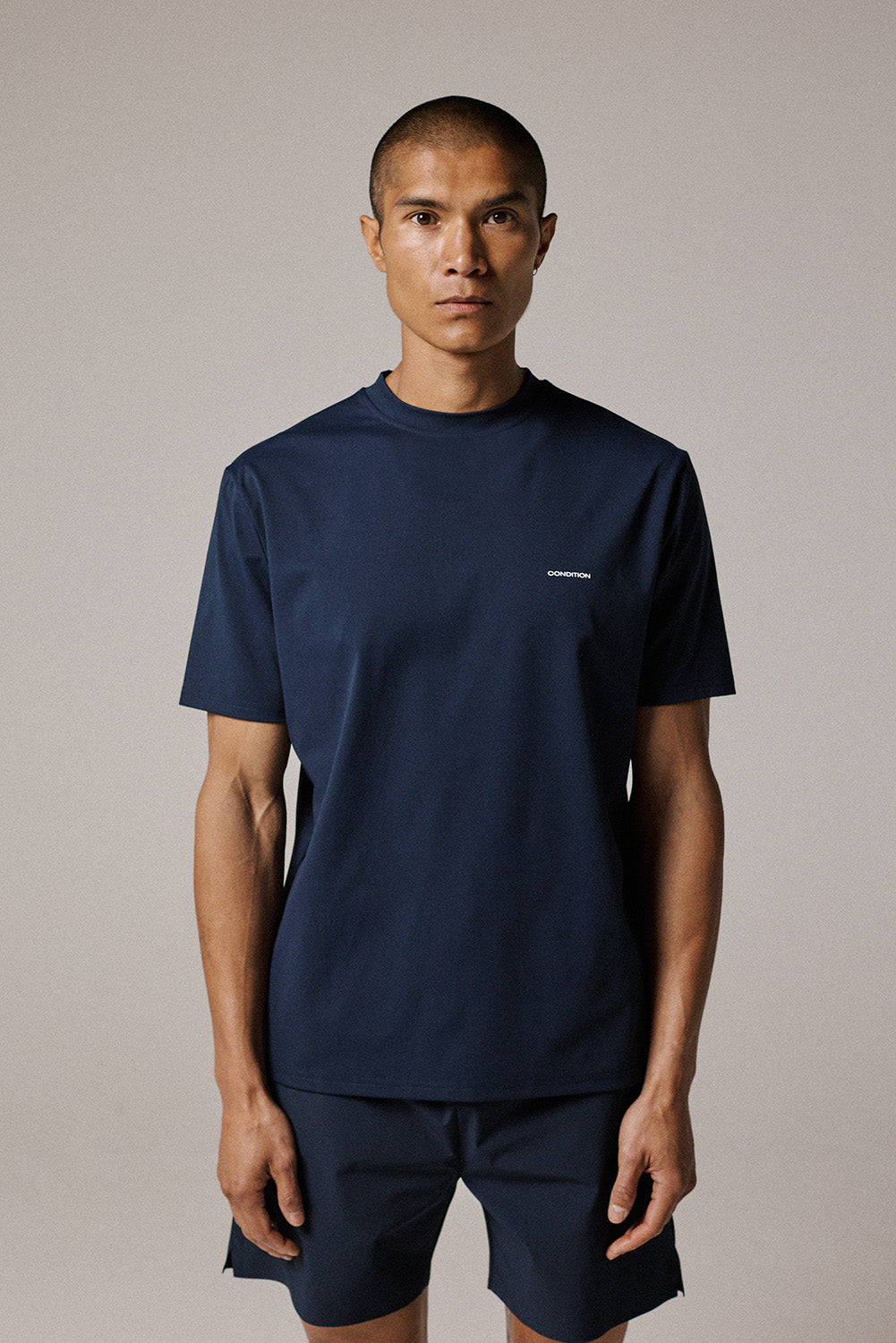 EVERYDAY SHORT + T-SHIRT