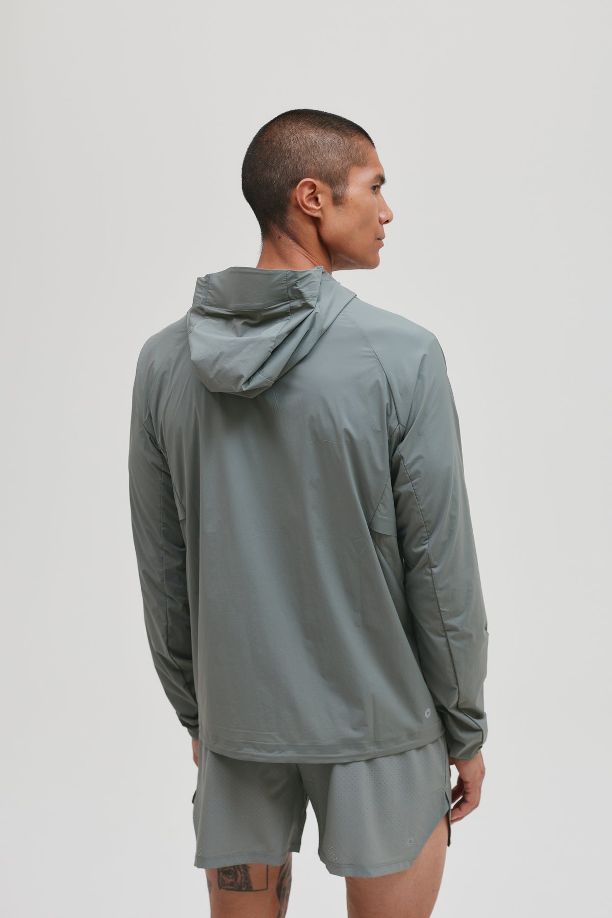 AERO WINDBREAKER