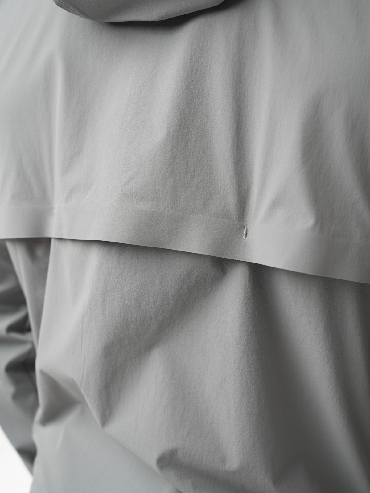 EVERYDAY WINDBREAKER